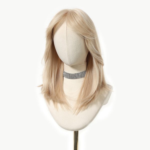 18 Inch Platinum Blonde Balayage Mid-Length Wavy Wig – Layered Synthetic Hair